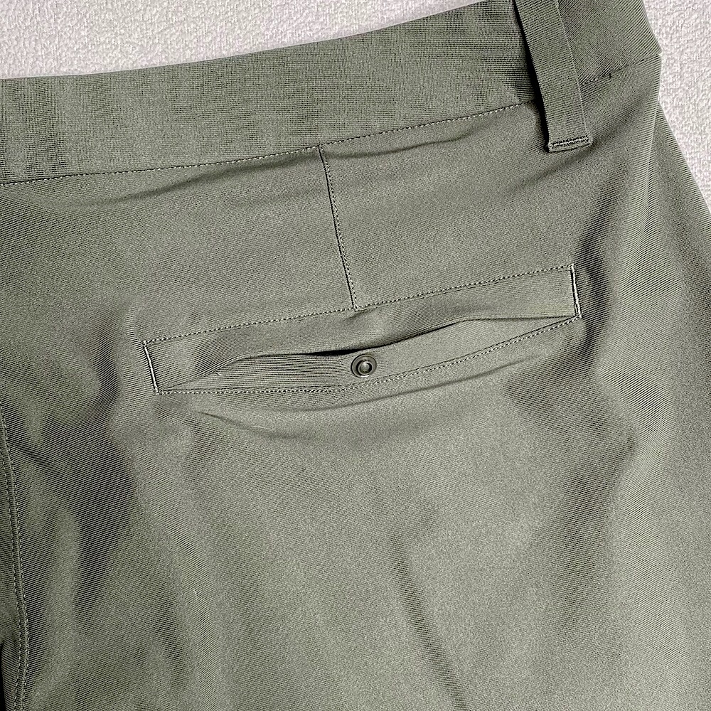 Lululemon Men’s ABC Classic-Fit Short 9" Inseam *WovenAir `Rover’ Size (38) - Picture 12 of 13